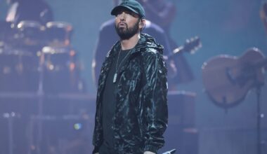 Critics are calling Eminem's promotional popcorn bucket for 'Stans' documentary "messed up"