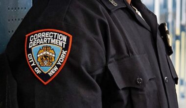 NYC Correction captain, two officers suspended after death of man held on Rikers Island