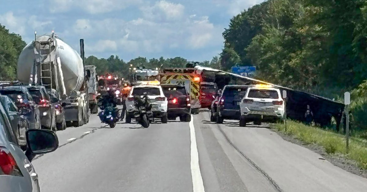 Tour bus crash with 'multiple fatalities' in western New York state shuts down major roadway