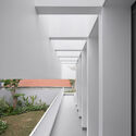 DOM House / DAO studio - Image 2 of 37