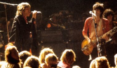 Rolling Stones star battles museum for honky tonk guitar