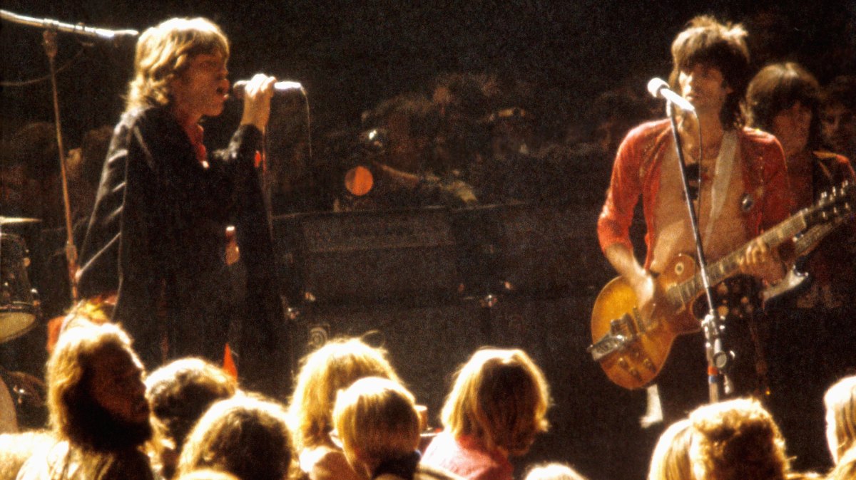 Rolling Stones star battles museum for honky tonk guitar