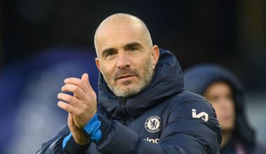 Chelsea 'lead race' for 'no-brainer' Man Utd transfer as Red Devils could have to accept £40m price cut