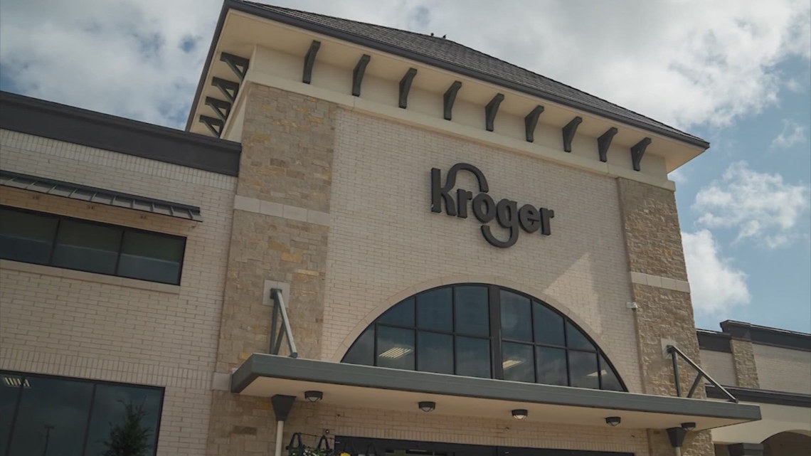 Houston Police Officers Union sues Kroger over drained gift cards