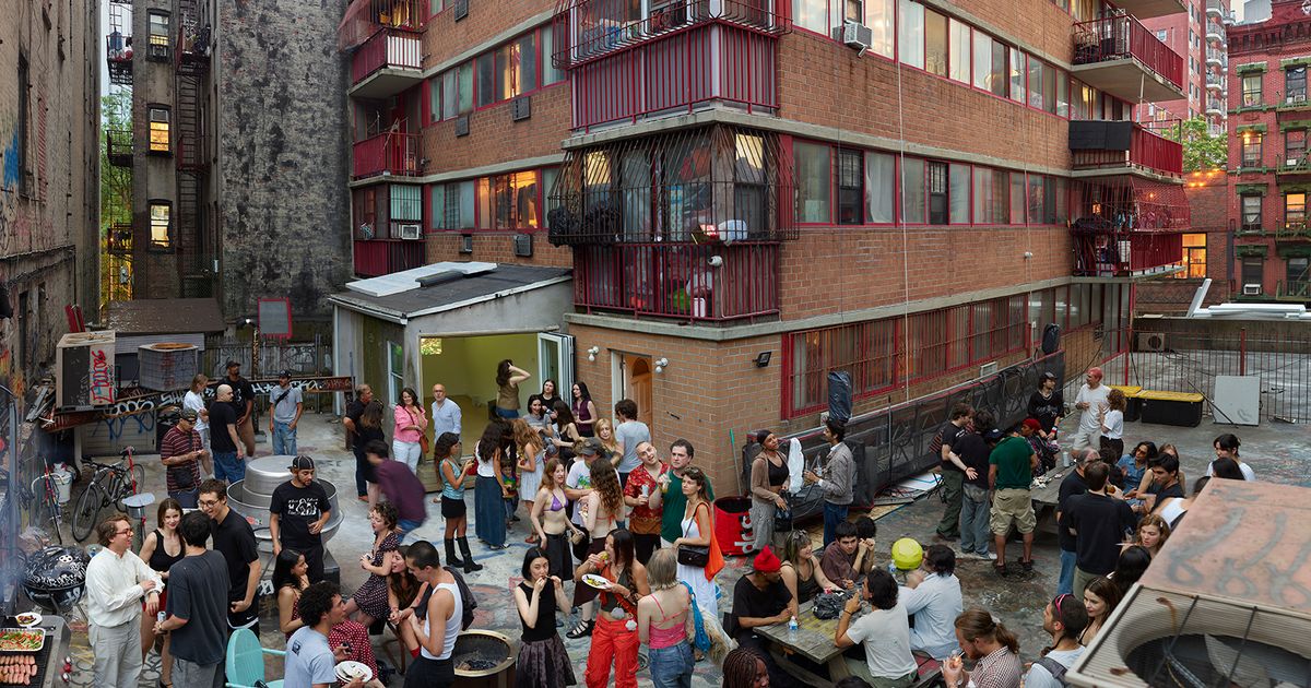 Adam Zhu’s Market Gallery Draws the Art Crowd