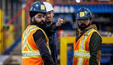 Canada sheds tens of thousands of jobs as tariffs dent hiring plans