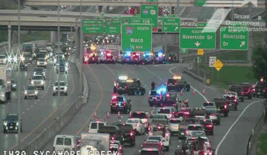 Crash involving multiple vehicles shuts down WB I-30 in Fort Worth