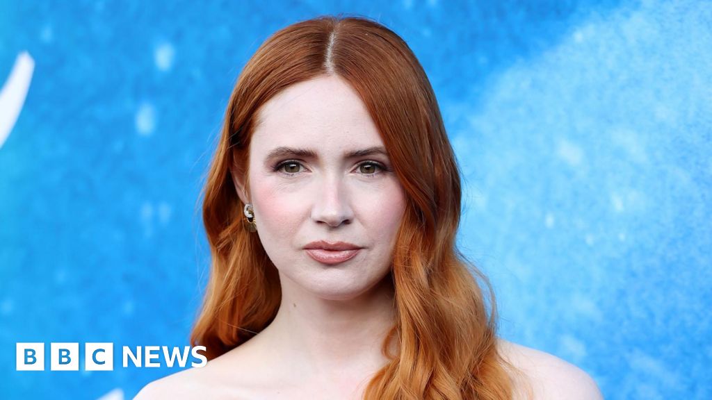 Karen Gillan joins Henry Cavill in the cast of Highlander movie reboot