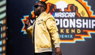 Mamba Smith takes heat from Denny Hamlin, NASCAR fans for hot take on championship