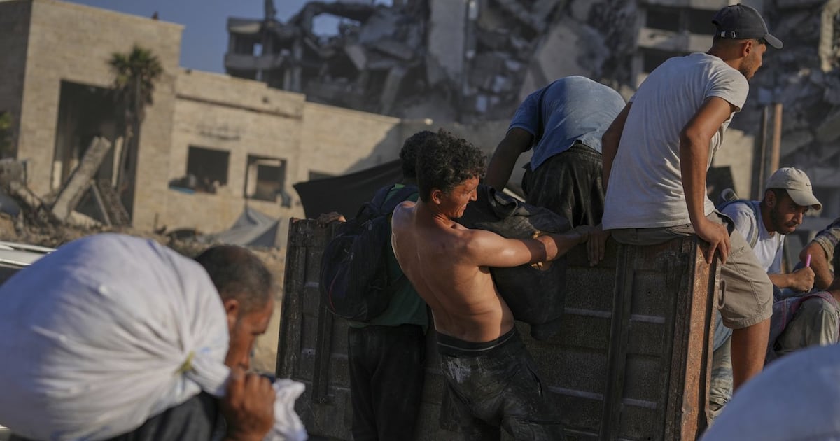 Canadian Armed Forces airdrop aid to Palestinians in Gaza - CTV News