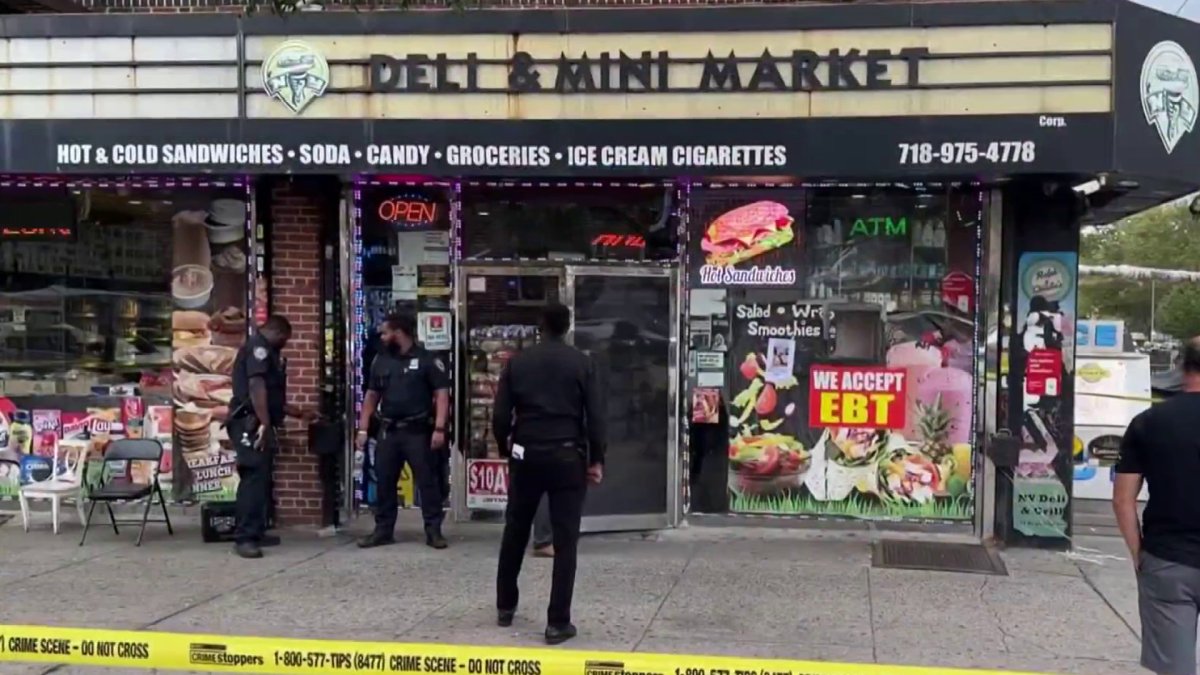 Brooklyn mini-mart worker dies after inside East New York store – NBC New York