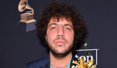 Benny Blanco makes 'tone deaf' post about $200 blueberries - Celebrity News - Entertainment