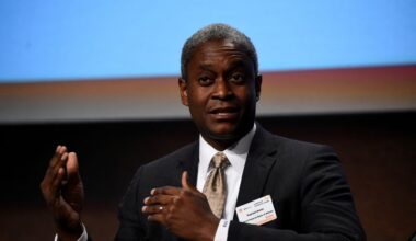 Fed can wait to adjust policy because job market is near full employment, Bostic says