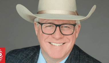 Dairy farmers explore beefier genetics with US cattle rancher