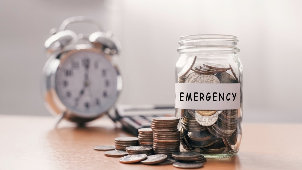 Critics Call Dave Ramsey's $1,000 Emergency Fund A 'Relic Of The 90s,' But Supporters Say 'Papa Dave Knows People Better Than Finance Chuds'