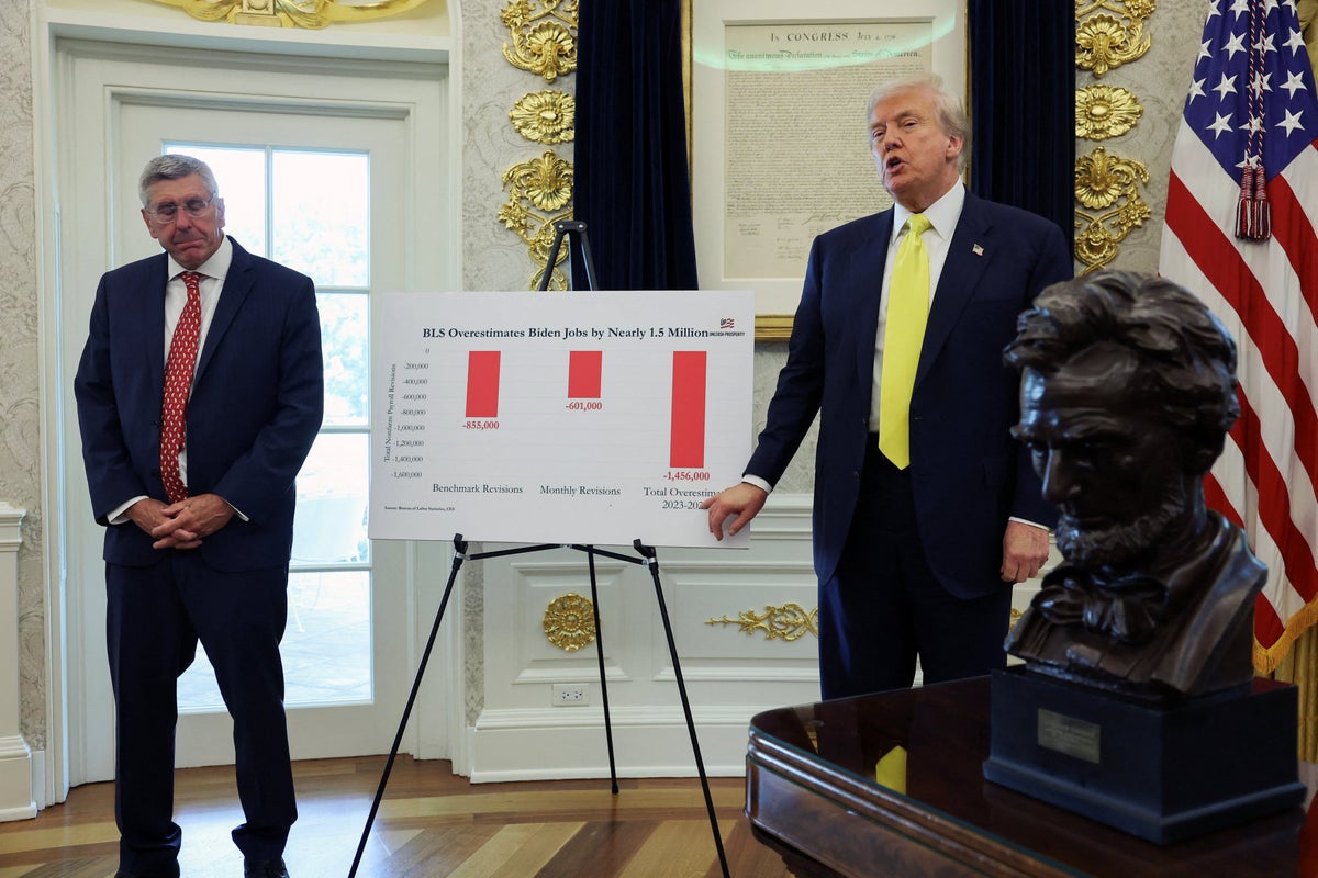 Trump calls in press for ‘major announcement’ in Oval Office