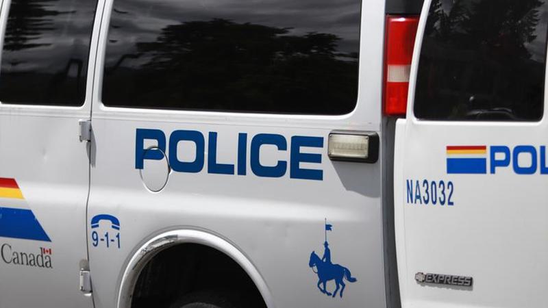 ‘It’s unfathomable how much damage could have been done:’ Nanaimo & Ladysmith Mounties probe alarming crash | NanaimoNewsNOW