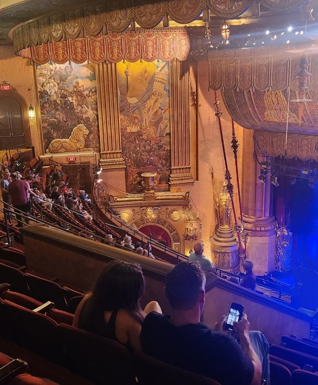 New York City's legendary Beacon Theater. (BILL RETTEW/MEDIANEWs GROUP)