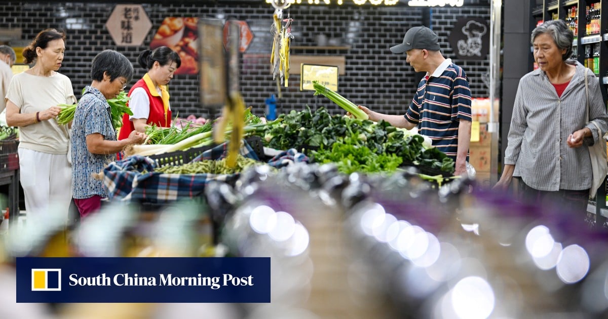 China’s consumer prices flat in July, while producer deflation persists