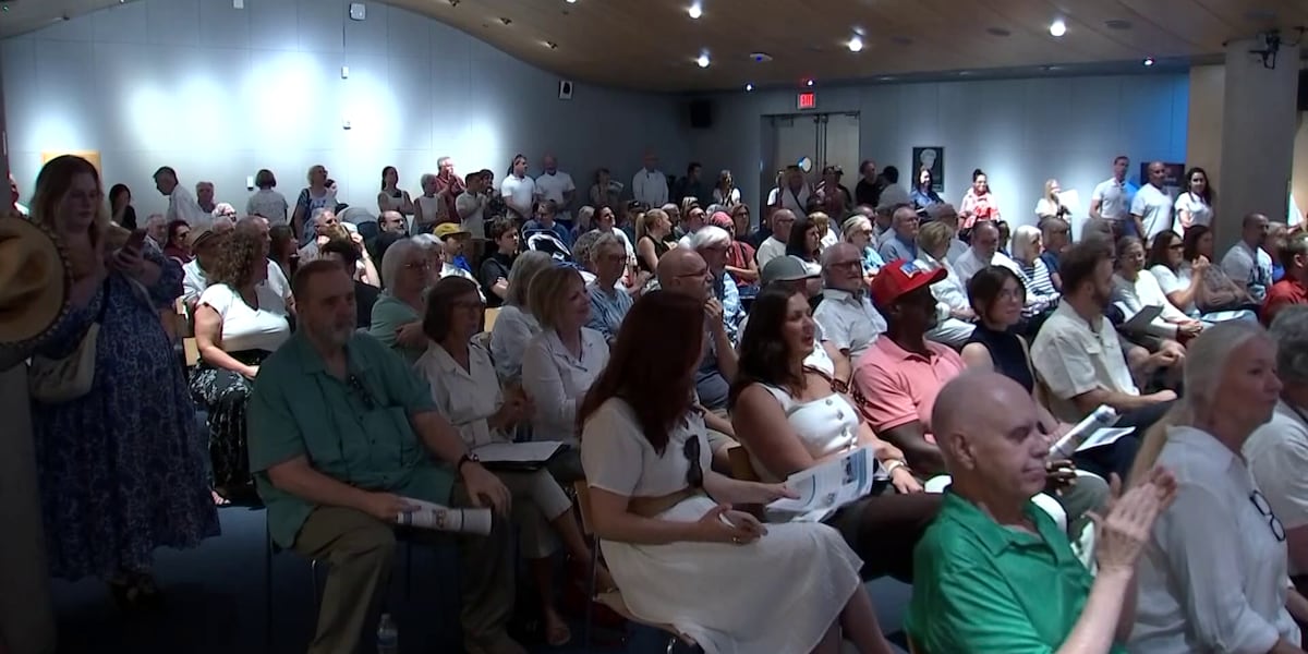 Phoenix historic neighborhood fights new housing law to preserve the past