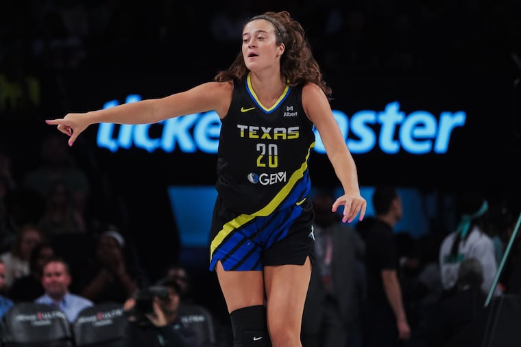 Maddy Siegrist returned to action for the Dallas Wings on Tuesday after missing 18 games with a broken bone in her right knee.