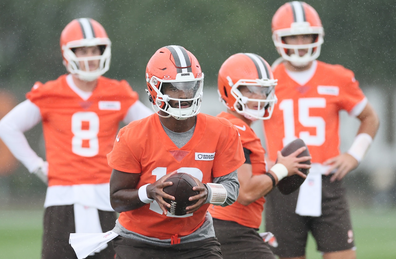 Why the Browns will keep all 4 quarterbacks, which has always been the plan: Mary Kay Cabot
