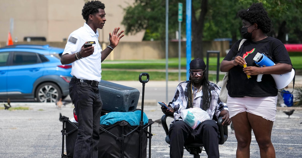 Street feeding isn’t helping Dallas or the homeless