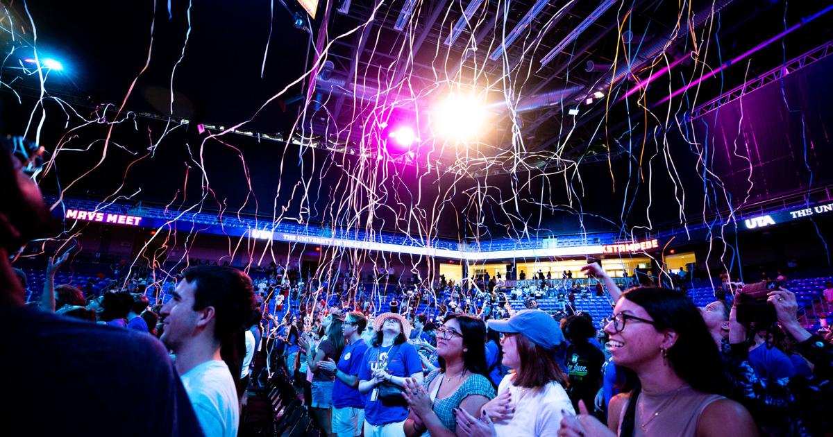Maverick Stampede welcomes students to campus community | Campus