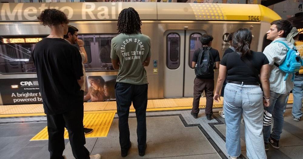 Metro to implement weekend closure of Wilshire for D Line | News