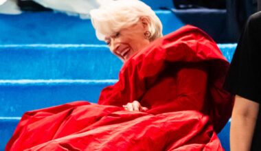 Meryl Streep Recreates Met Gala On Set Of 'Devil Wears Prada 2'