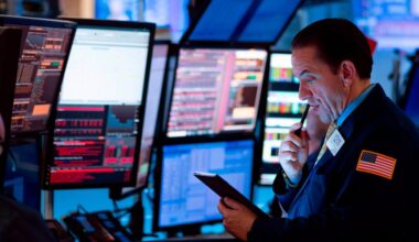 Stock Market Outlook: Technical Breakout Suggests S&P 500 Sell-Off Coming