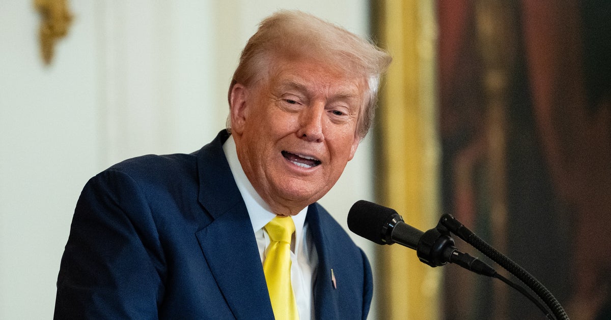 Big-Name Actor Says Donald Trump Asked Her Out On Day Her Divorce Was Finalized