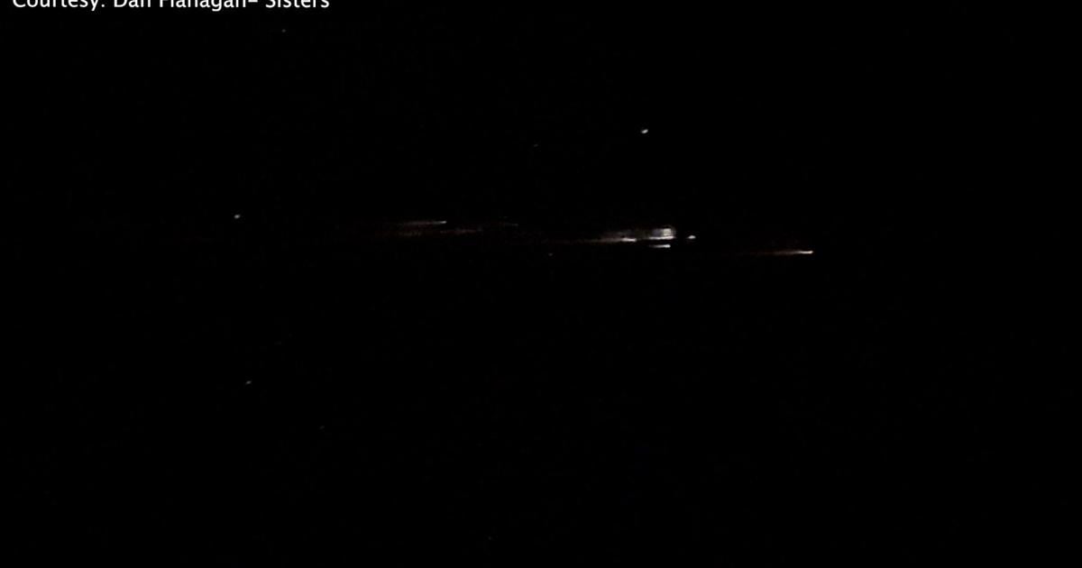 Starlink Satellite Re-entry Lights Up Central Oregon Sky | Local News