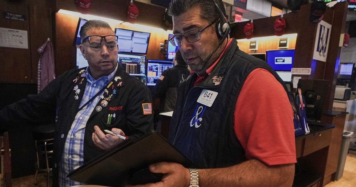 Wall Street holds at a standstill near its record heights | National