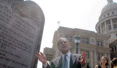 San Antonio Federal Judge Blocks Texas Ten Commandments Law
