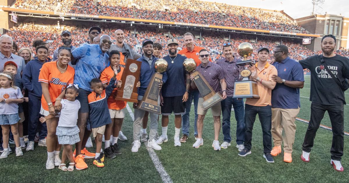 Notes: '04-05 Illinois basketball reunites at football season opener | Sports