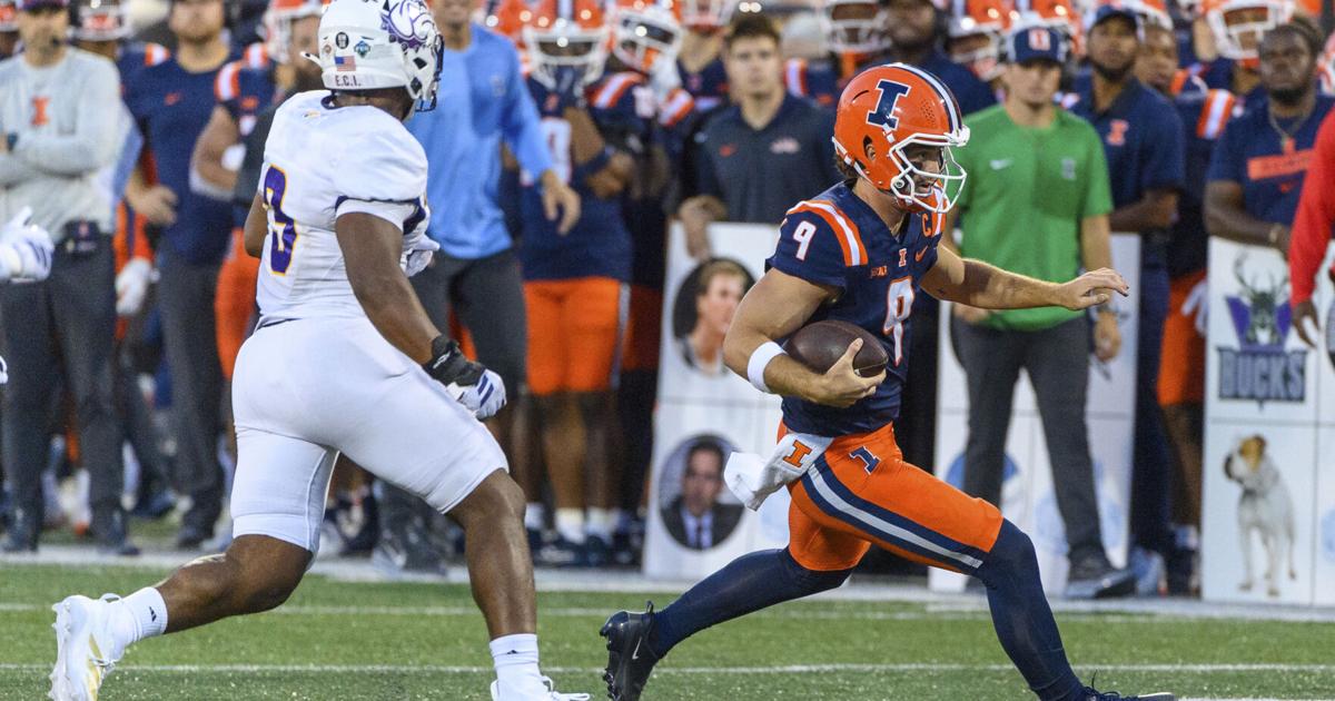 Beatty returns punt for TD, breaks Grange's nearly 102-year-old mark in No. 12 Illini's opening rout | Football