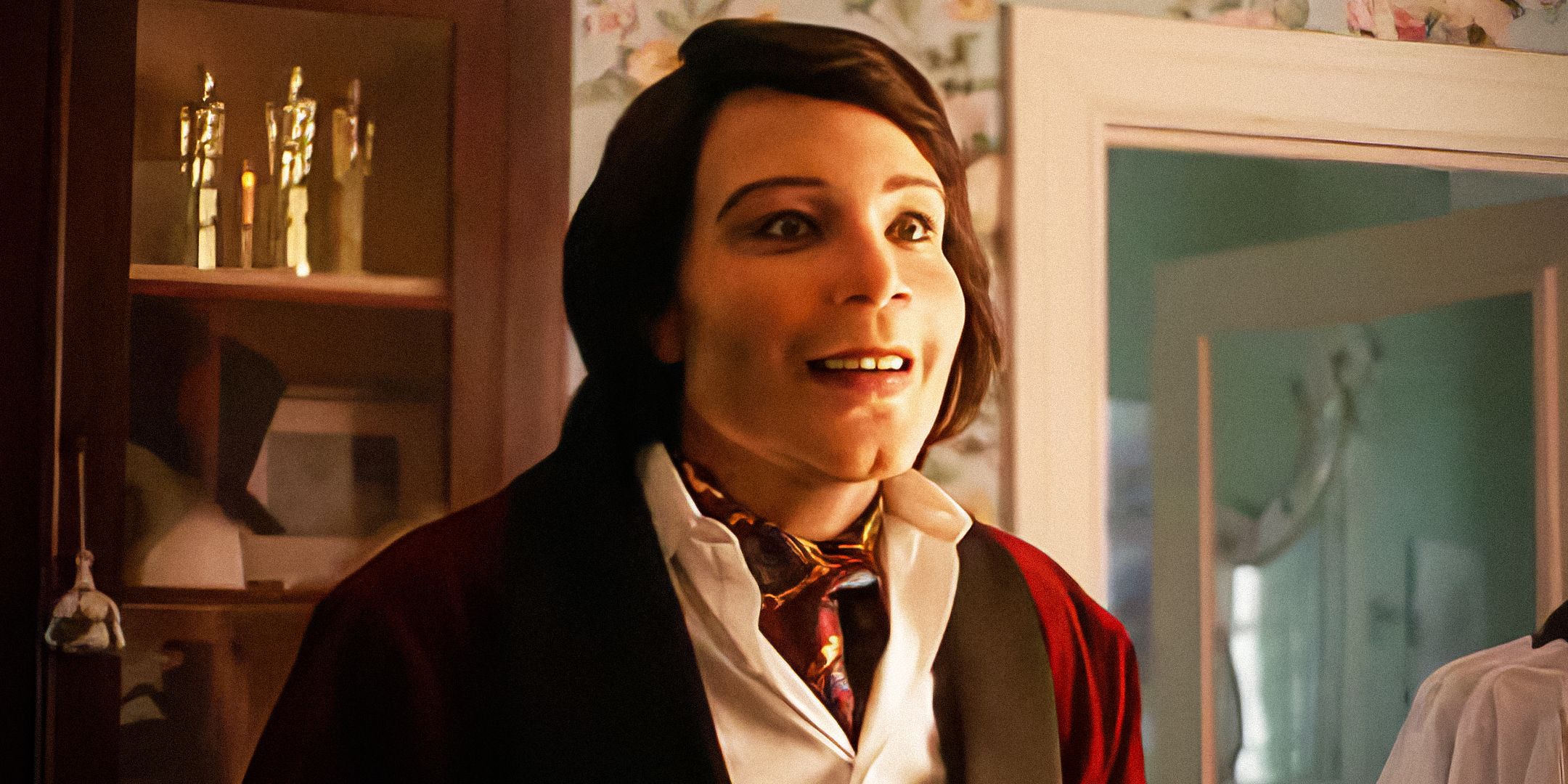 Teddy Perkins (Donald Glover) smiling in Atlanta.