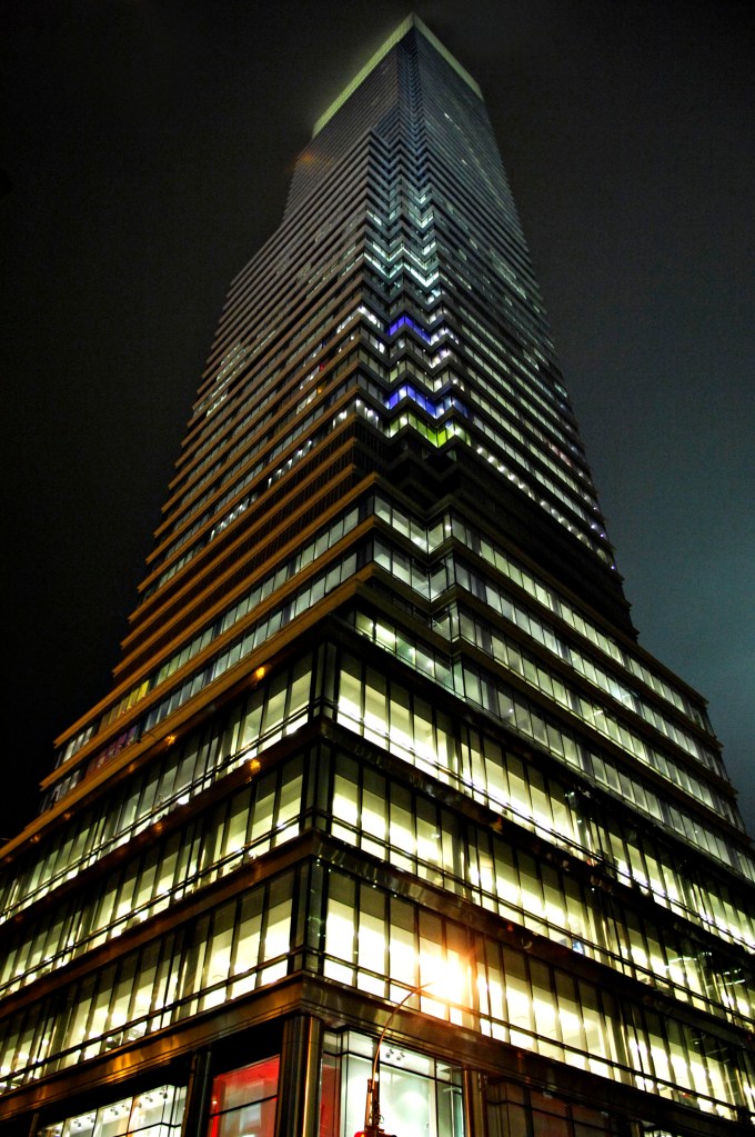 731 Lexington Avenue at night.