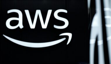 US tech titan earnings rise on AI as economy roils