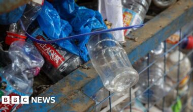 Summit opens in final push for plastics treaty to tackle crisis