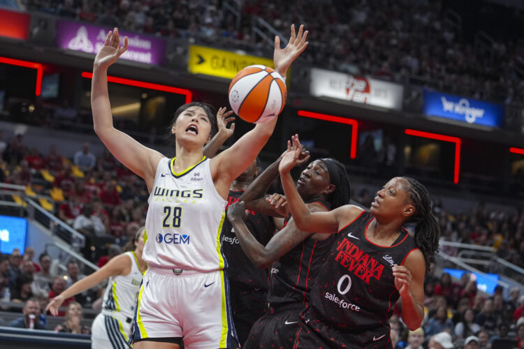 Maddy Siegrist scores 22 and Dallas holds on for a win after the Fever close on a 19-3 run | News, Sports, Jobs