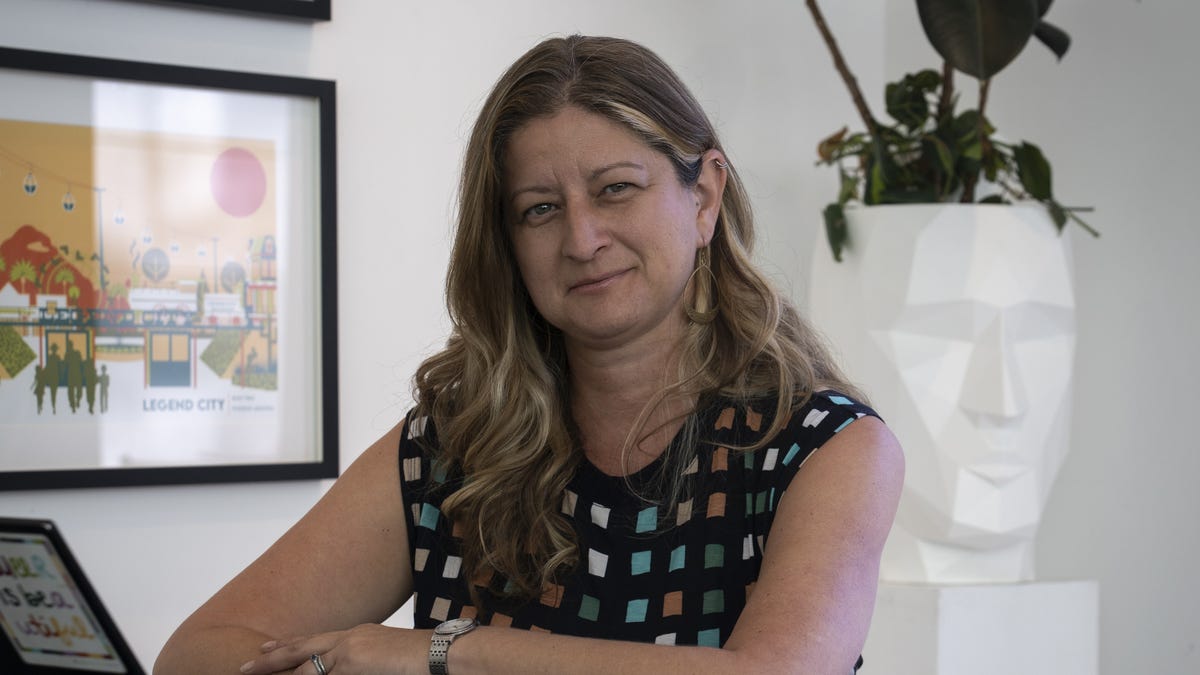 How Arizona woman is building 'safe space' for LGBTQ+ business