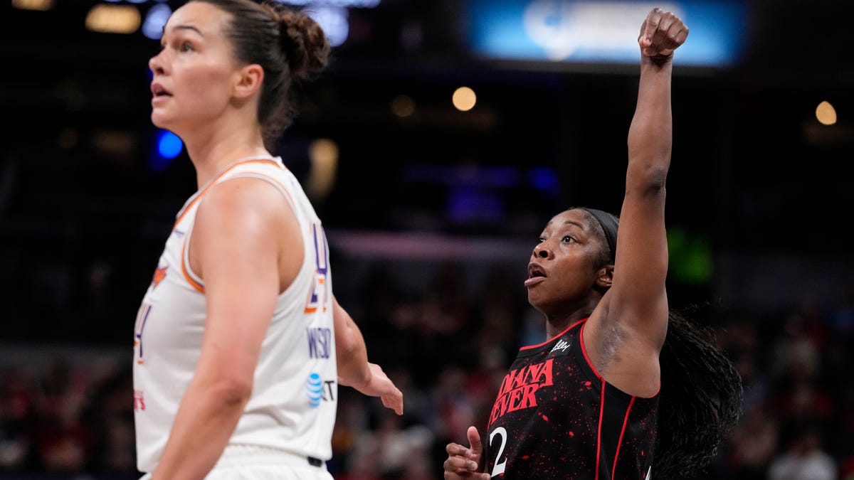 How did Kelsey Mitchell, DeWanna Bonner do?