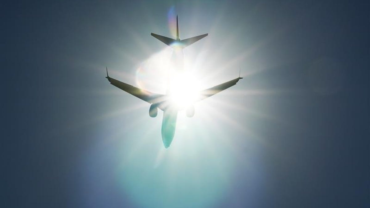 Phoenix sets a new temperature record as heat wave intensifies
