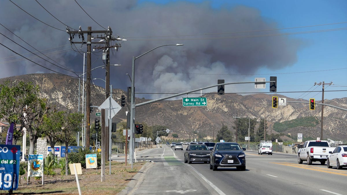 Canyon Fire north of LA intensifies as nearby communities evacuate
