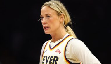 Alyssa Thomas triple-double in win
