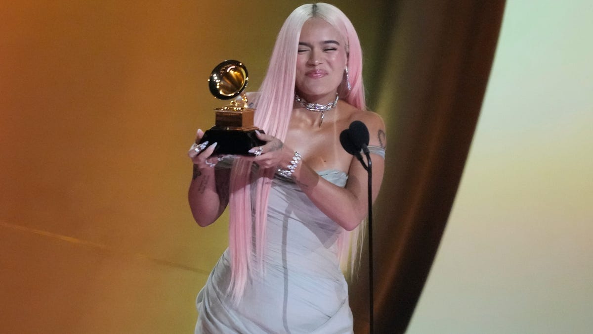 Who is Karol G? What to know about NFL Brazil game's halftime act