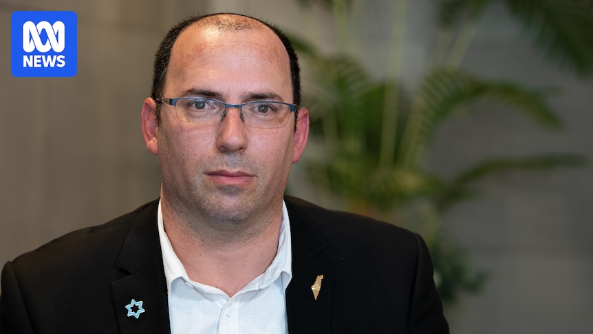 Israeli MP at centre of Australian visa row, Simcha Rothman, says choice is Israel or Hamas