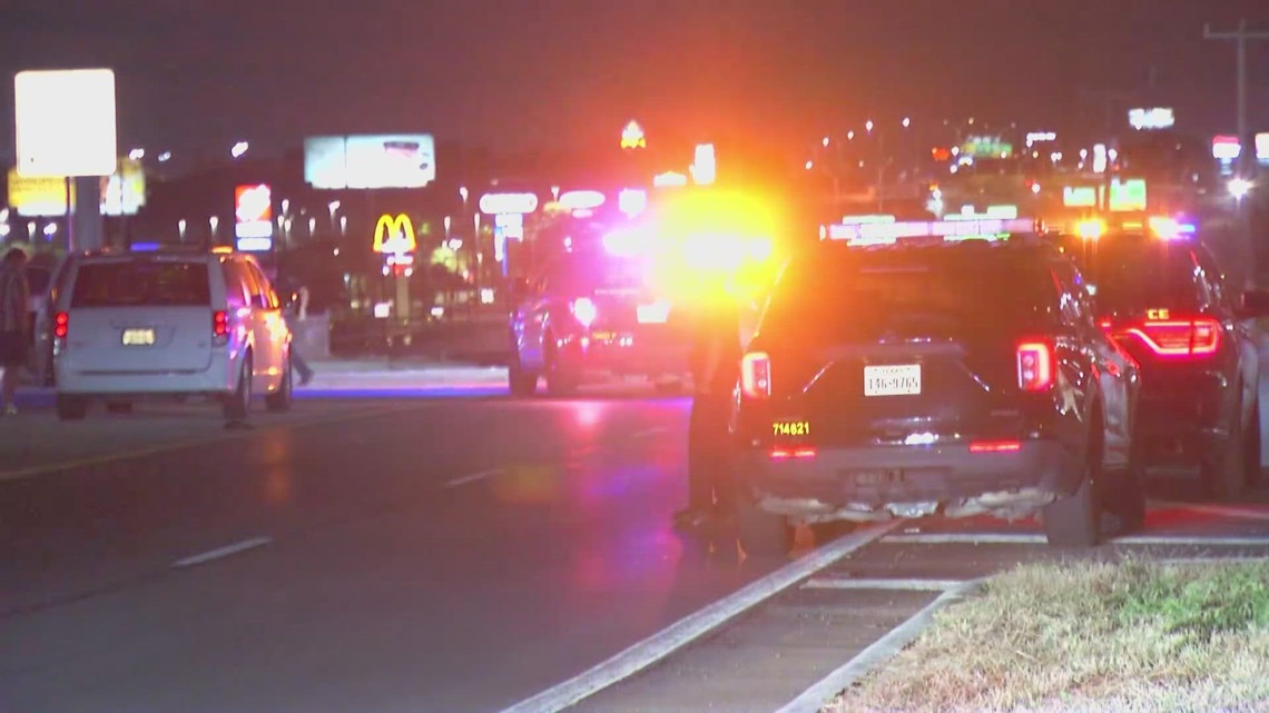 Motorcyclist dies in high-speed San Antonio crash
